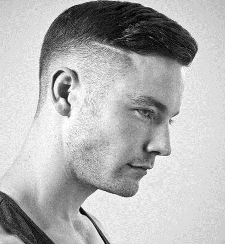 Coupes de cheveux pour hommes aux tempes rasées avec noms et exemples