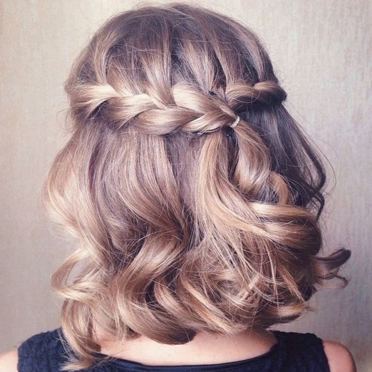 Tisser des tresses pour cheveux courts en 5 minutes