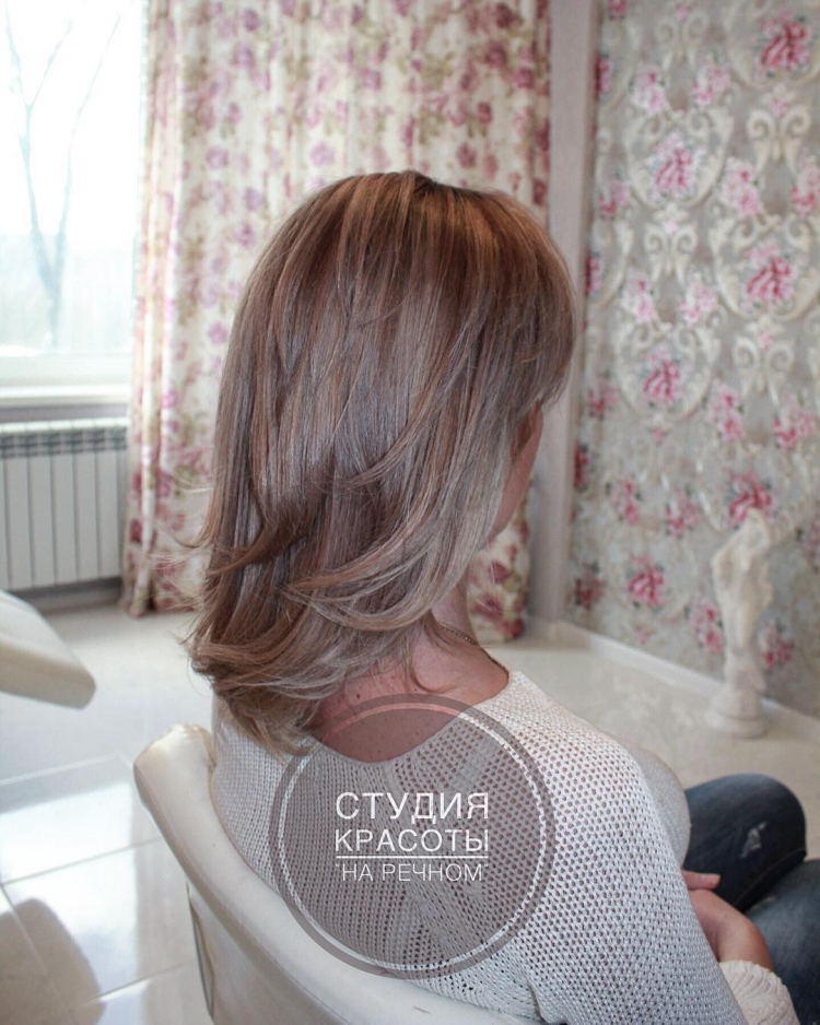 Comment se teindre les cheveux en blond cendré à la maison