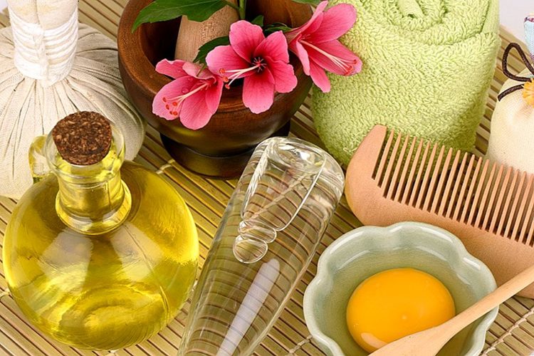 Méthodes pour restaurer les cheveux fins et fins à la maison et au salon