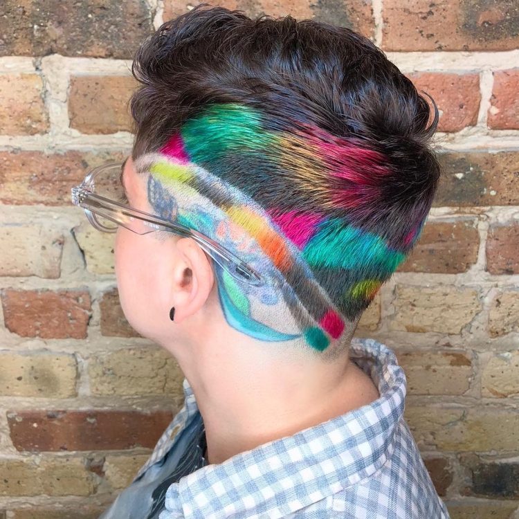 Coupes de cheveux pour femmes aux tempes rasées