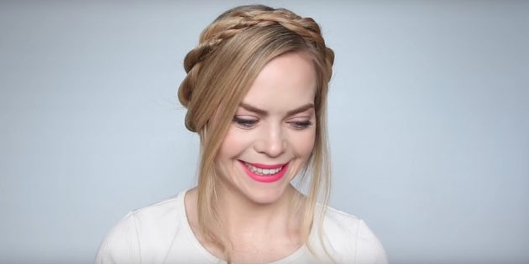 Coiffures hautes pour cheveux longs