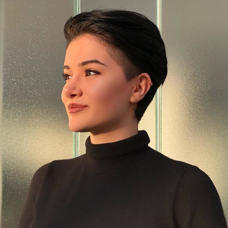 Coupes de cheveux pour femmes aux tempes rasées