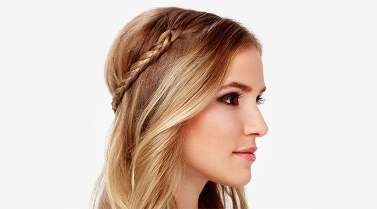 Coiffures hautes pour cheveux longs