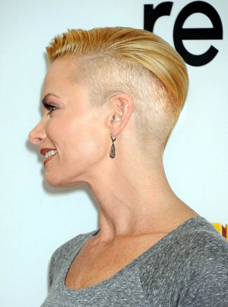 Coupes de cheveux pour femmes aux tempes rasées