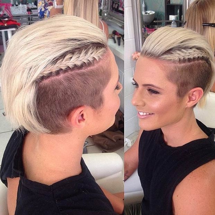 Coupes de cheveux pour femmes aux tempes rasées