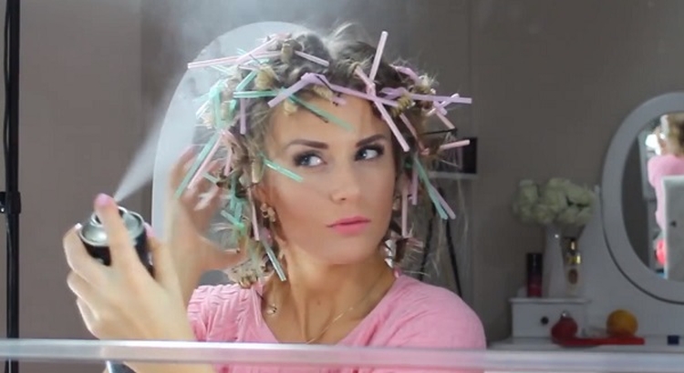 Comment bien enrouler les cheveux sur les bigoudis à la maison, méthodes et techniques