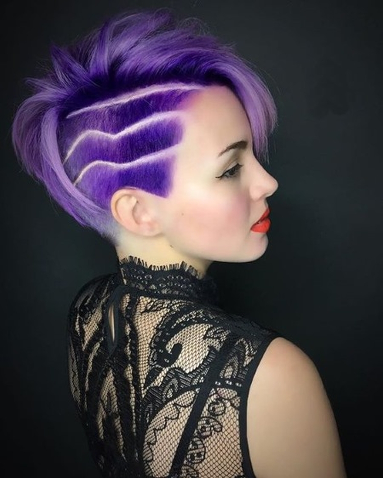 Coupes de cheveux pour femmes aux tempes rasées