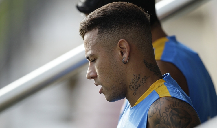 La photo de coiffure de Neymar et comment faire de même