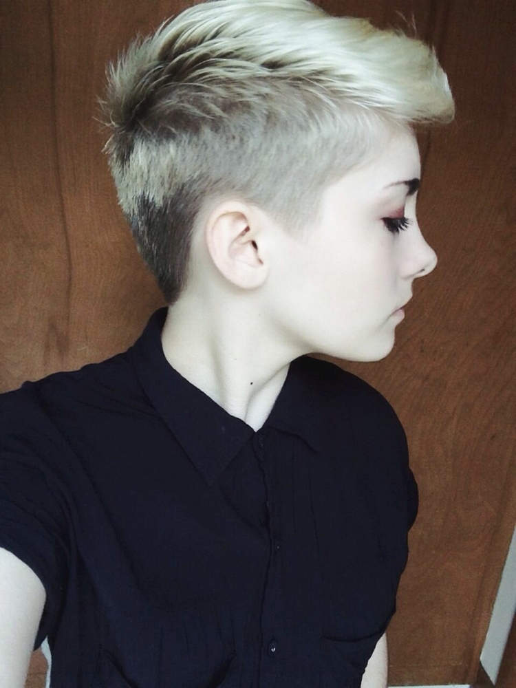 Coupes de cheveux courtes pour les adolescentes