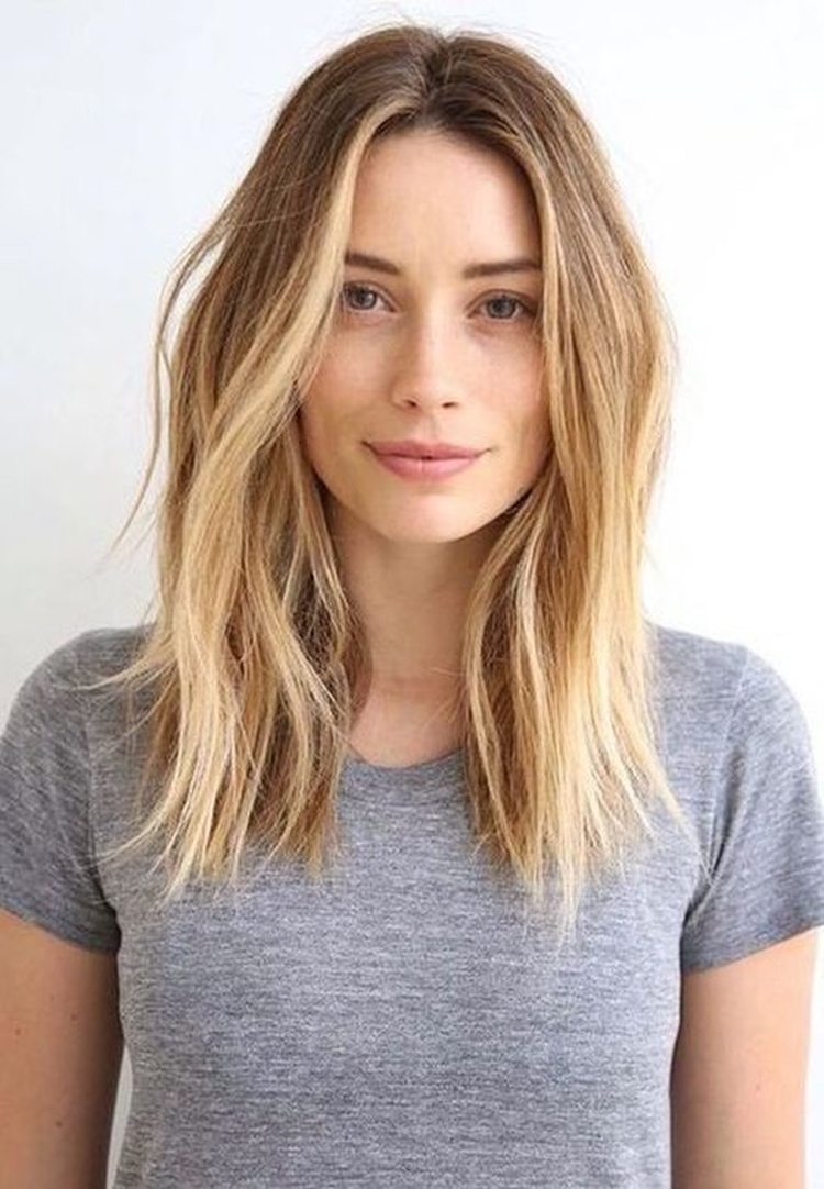 Coiffures pour cheveux liquides de différentes longueurs