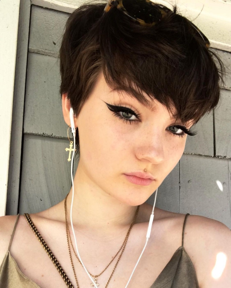 Coupes de cheveux courtes pour les adolescentes