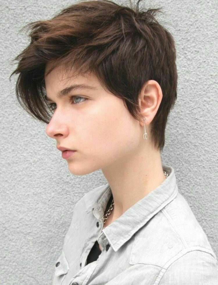 Coupes de cheveux courtes pour les adolescentes