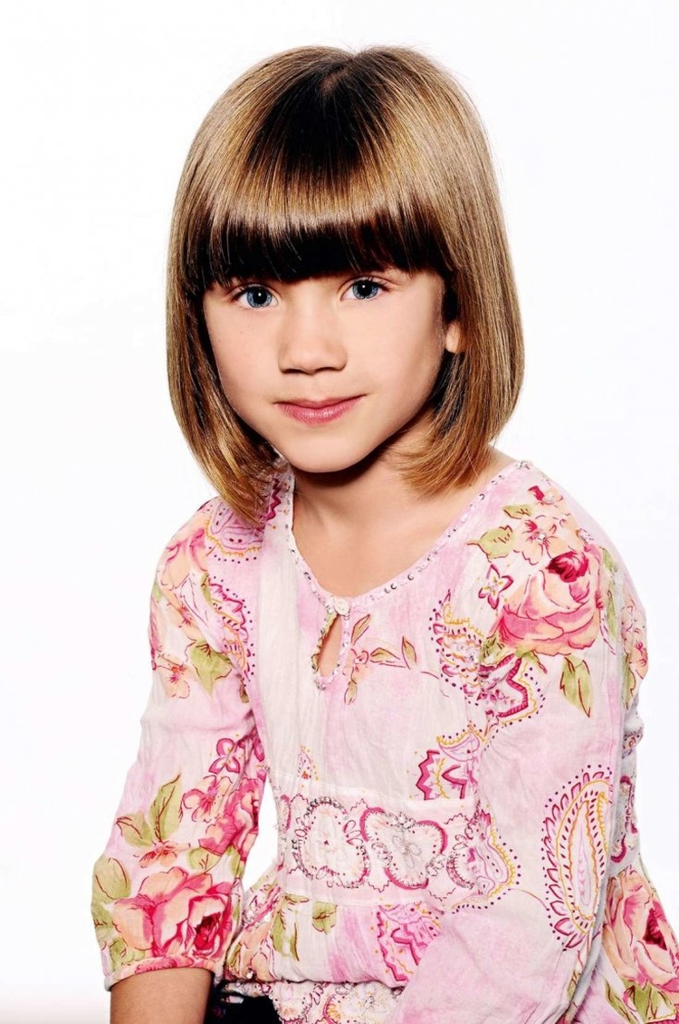 Coupes de cheveux courtes pour les filles 7-8 ans