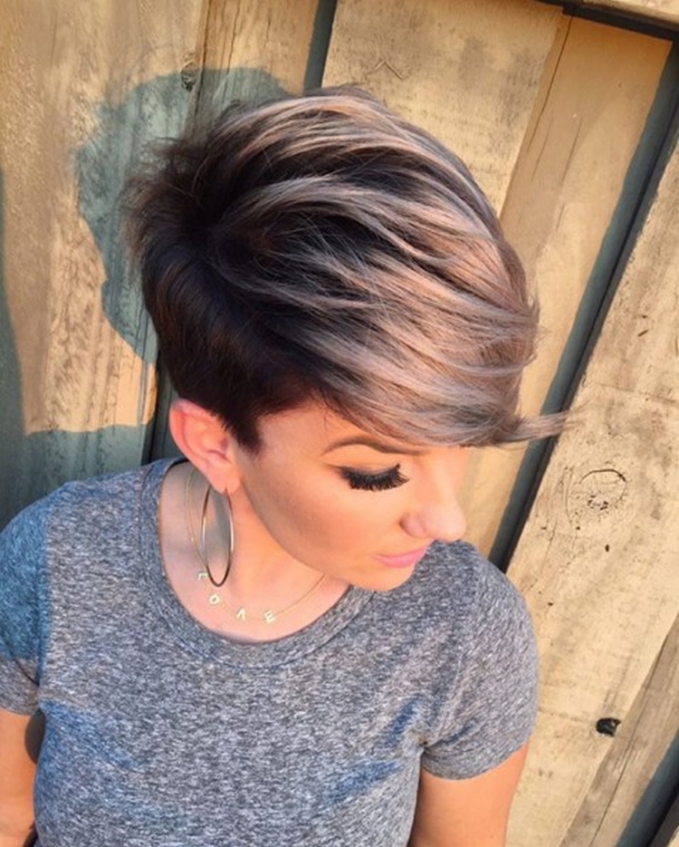 Coiffures pour cheveux liquides de différentes longueurs