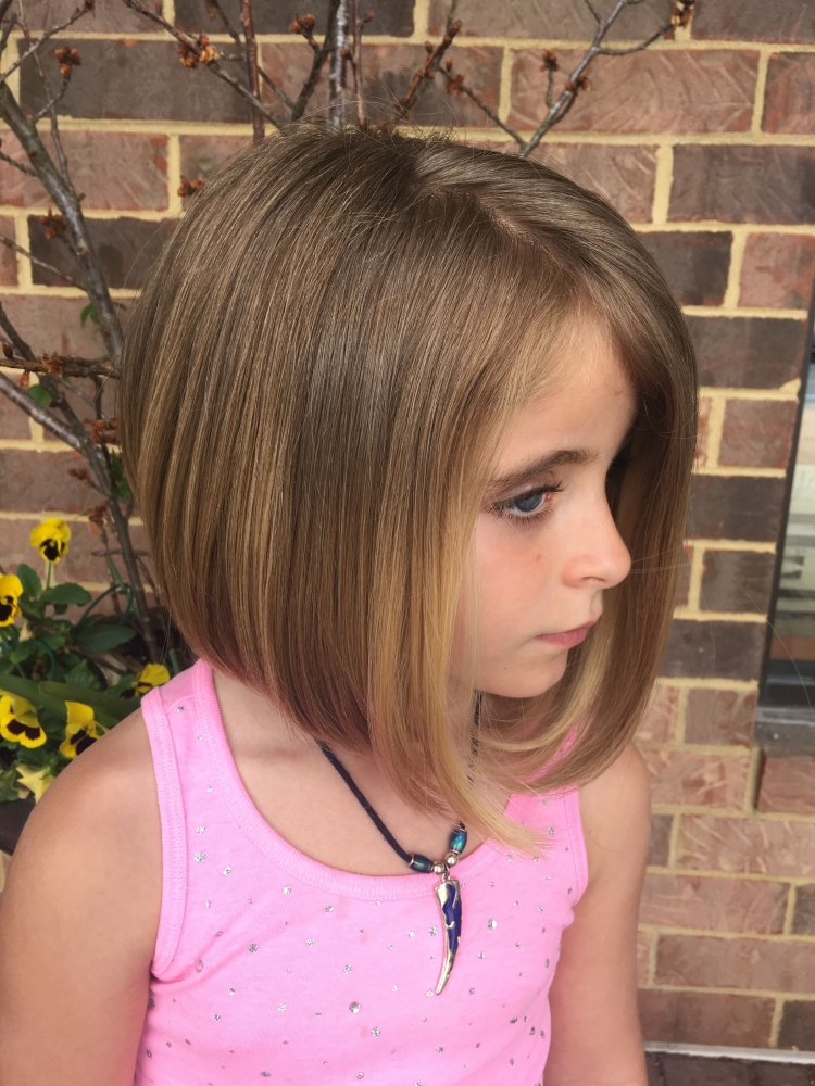 Coupes de cheveux courtes pour les filles 7-8 ans