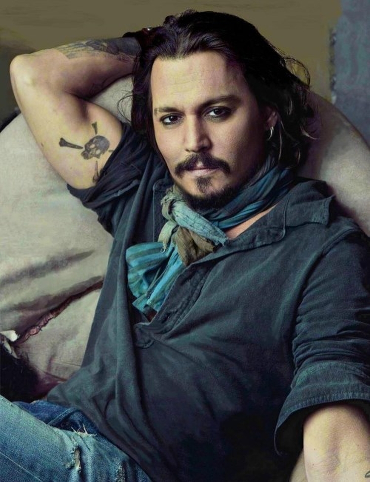 Coiffure grunge pour homme qui convient