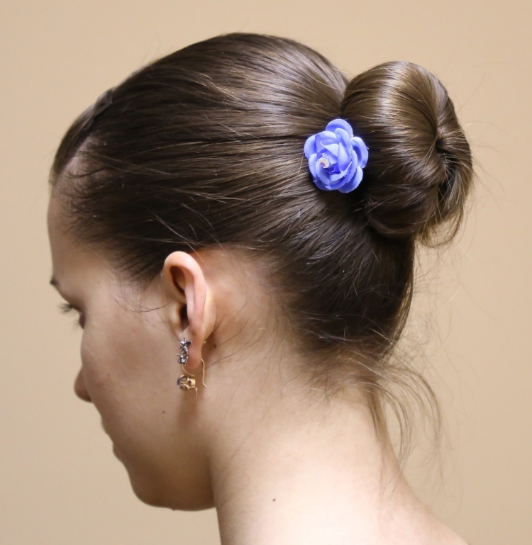 Donut coiffure étape par étape