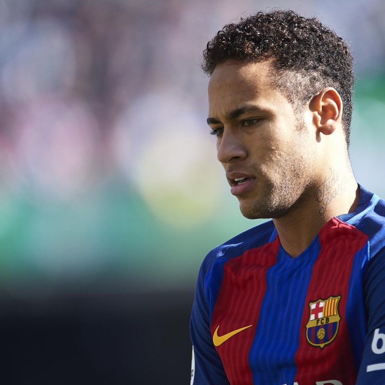 La photo de coiffure de Neymar et comment faire de même