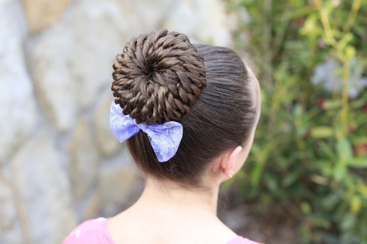 Donut coiffure étape par étape