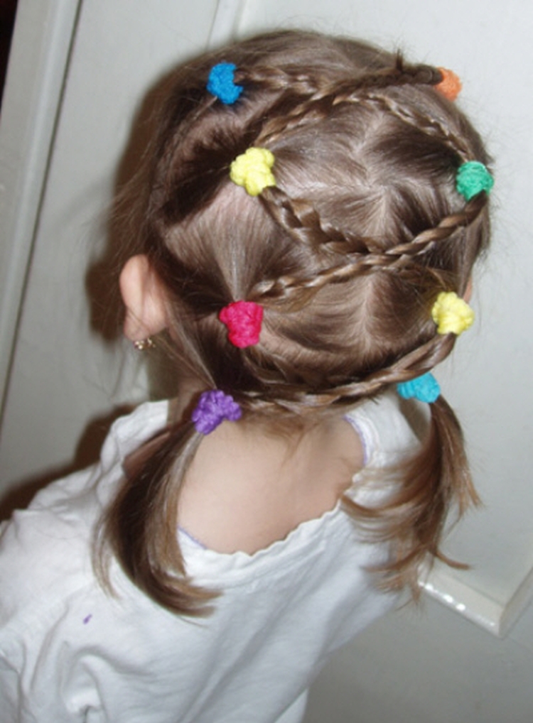 Coupes de cheveux courtes pour les filles 7-8 ans