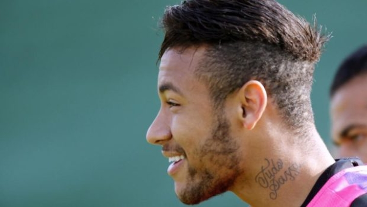 La photo de coiffure de Neymar et comment faire de même