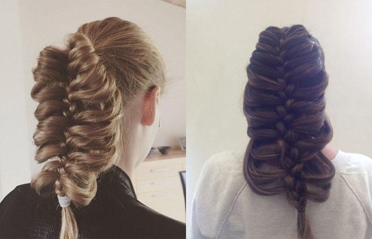 Belle coiffure au crayon avec des exemples
