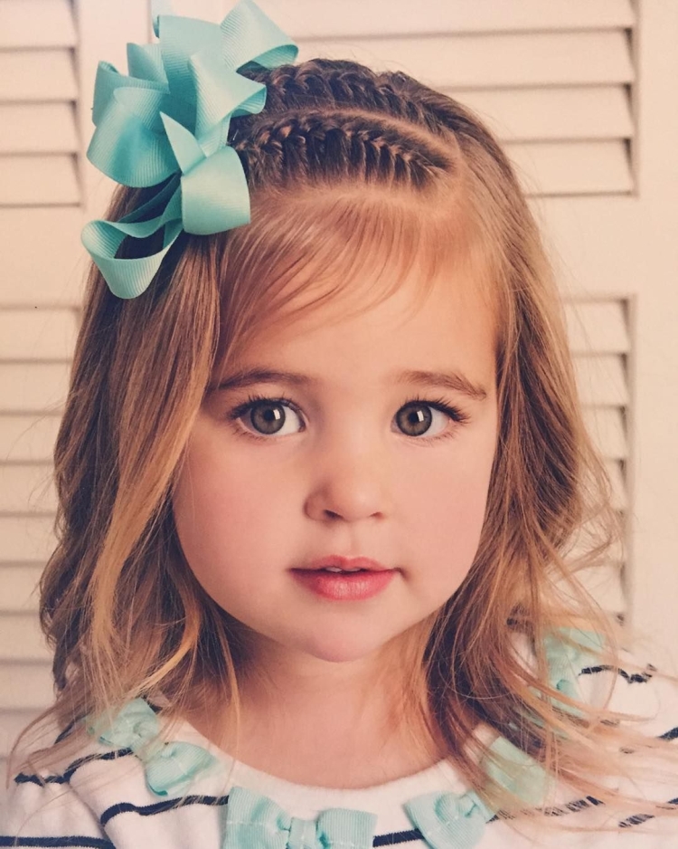 Coupes de cheveux courtes pour les filles 7-8 ans