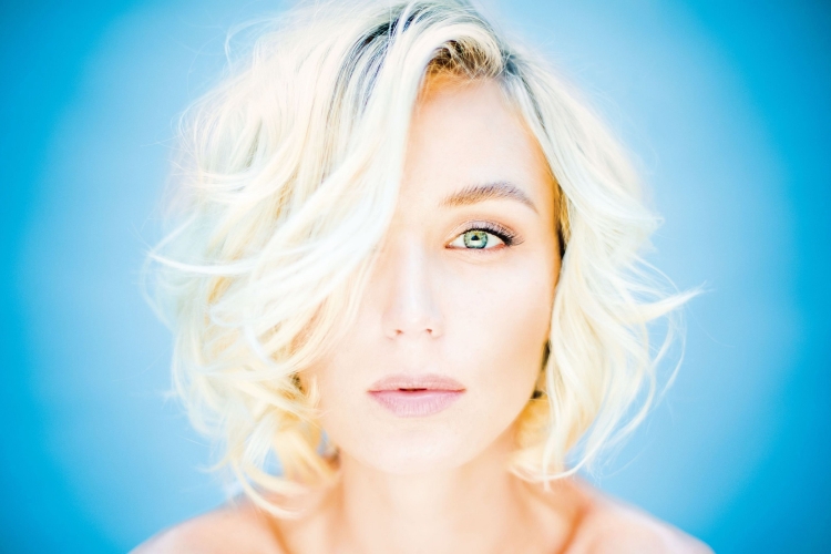 La coiffure de Polina Gagarina
