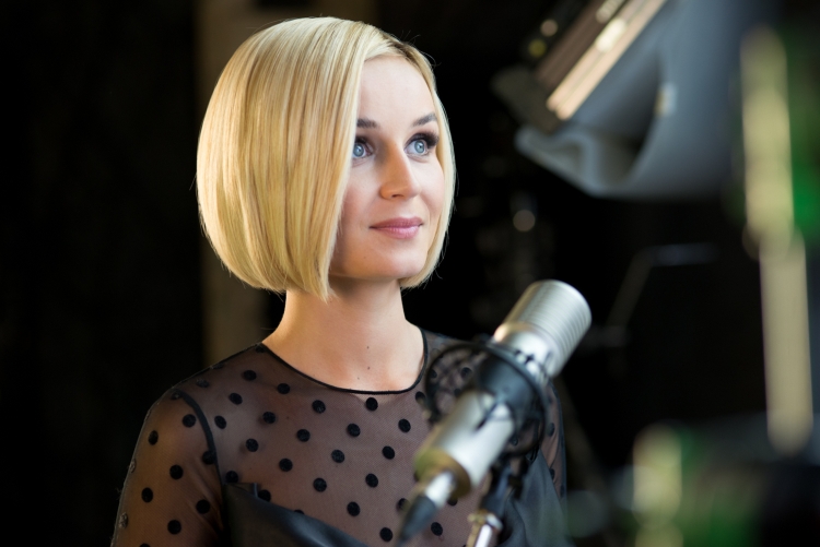 La coiffure de Polina Gagarina
