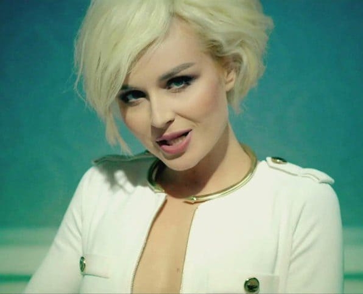 La coiffure de Polina Gagarina