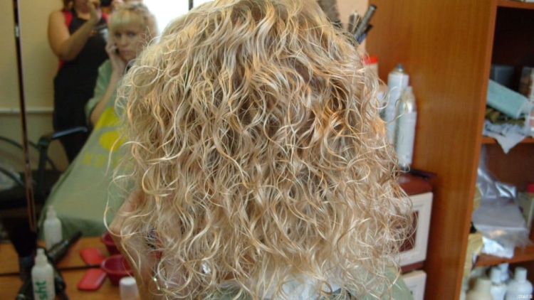 Sculpter les cheveux moyens, longs et courts