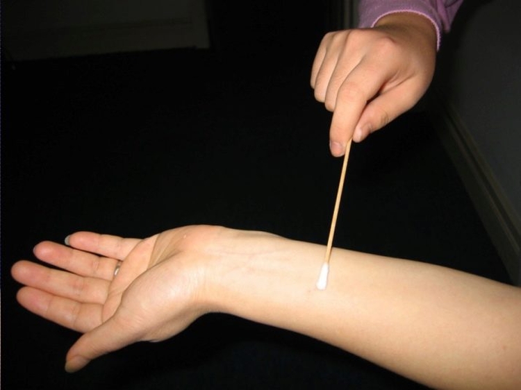 Chimie humide pour cheveux moyens, courts et longs