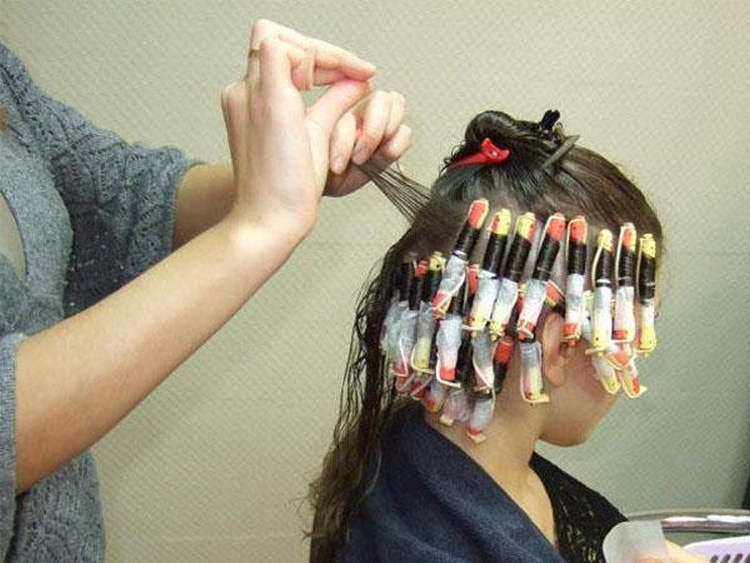 Types modernes de cheveux permanents