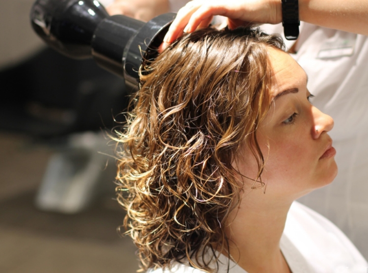 Bio-curling pour cheveux mi-longs, courts et longs