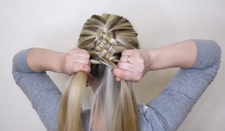 Tresse inversée comment tisser des instructions étape par étape