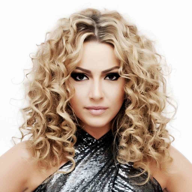 Permanente pour cheveux mi-longs