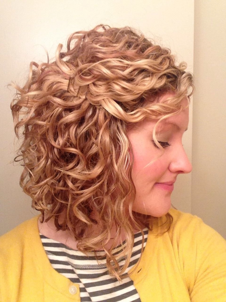 Permanente pour cheveux mi-longs