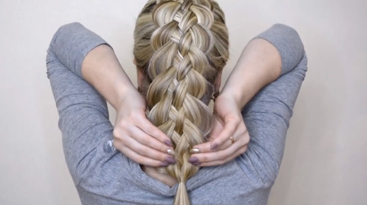 Tresse inversée comment tisser des instructions étape par étape