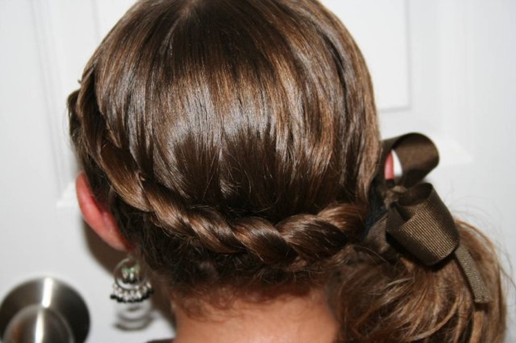 Tresses françaises pour filles avec photos étape par étape