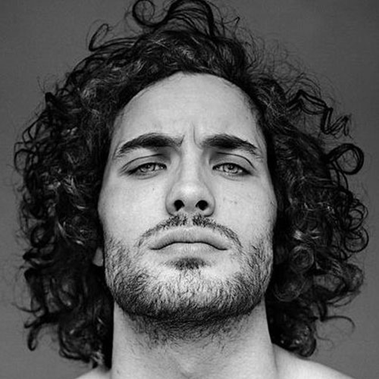 Coupes de cheveux pour hommes pour cheveux bouclés