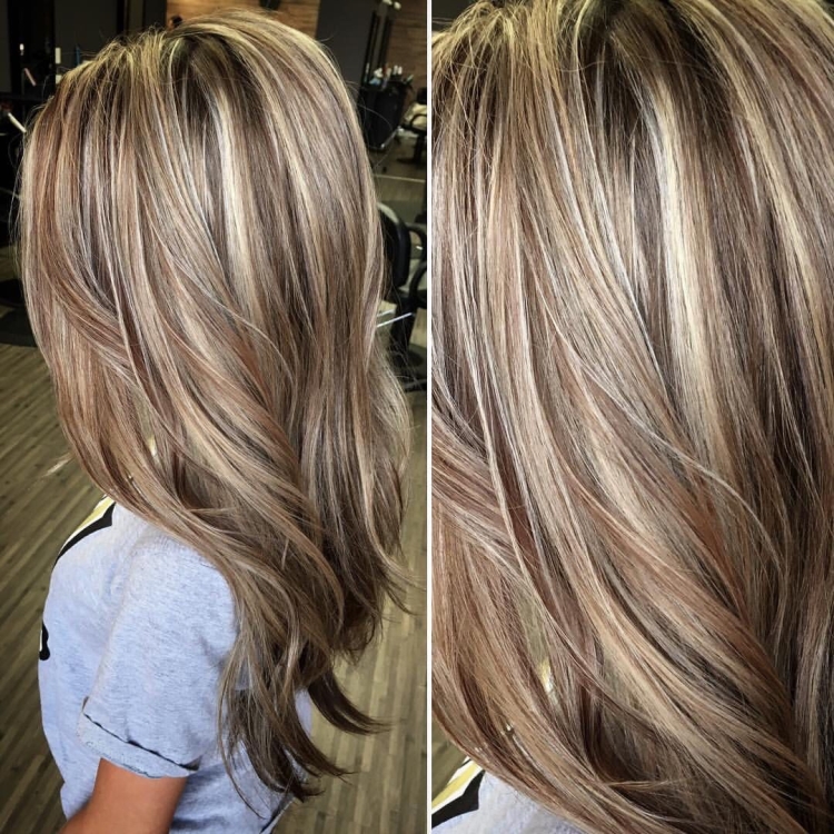 Mise en valeur des cheveux en deux couleurs