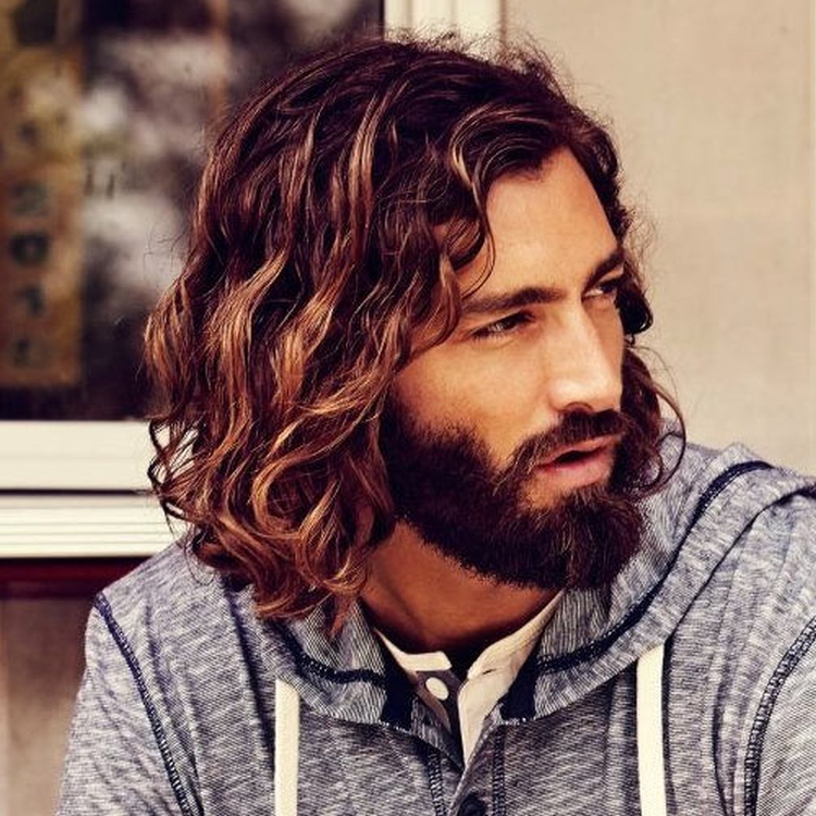 Coupes de cheveux pour hommes pour cheveux bouclés