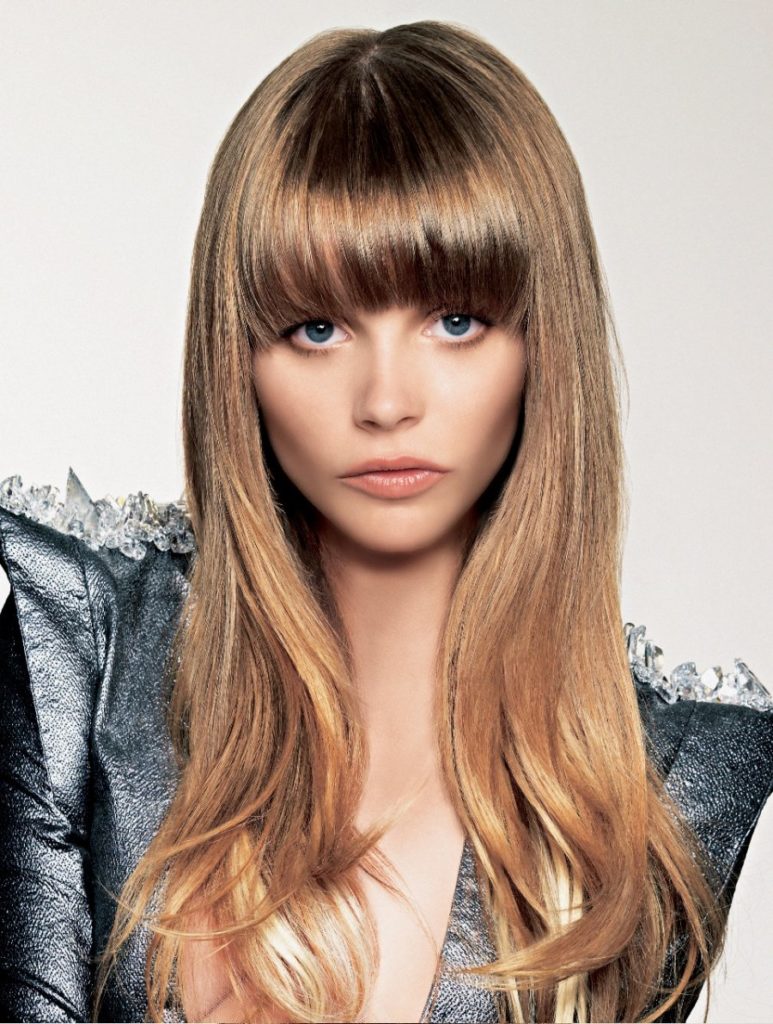 Couleur de cheveux noix d'or