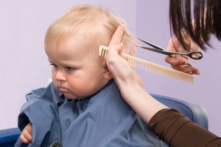 Coupes de cheveux pour les garçons de 2 ans