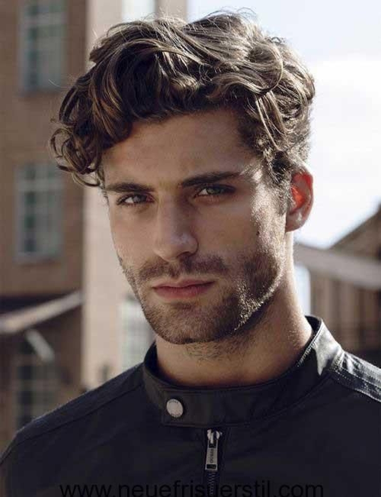 Coupes de cheveux pour hommes pour cheveux bouclés