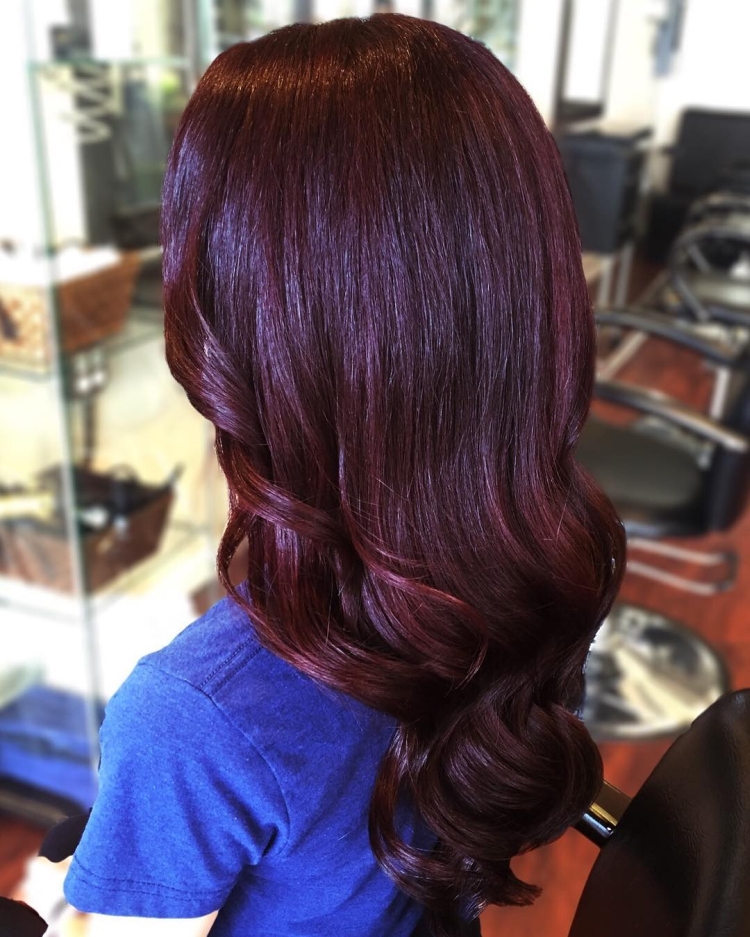 Couleur de cheveux cerise mûre