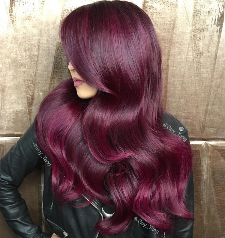 Couleur de cheveux cerise mûre