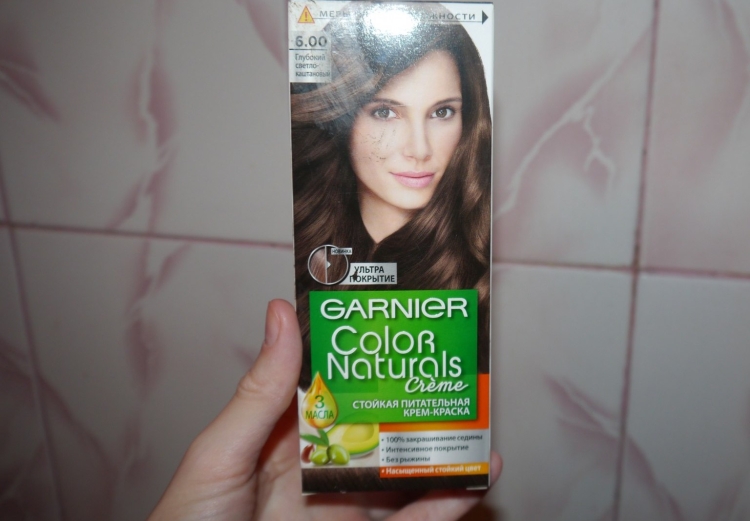Couleur de cheveux noix d'or