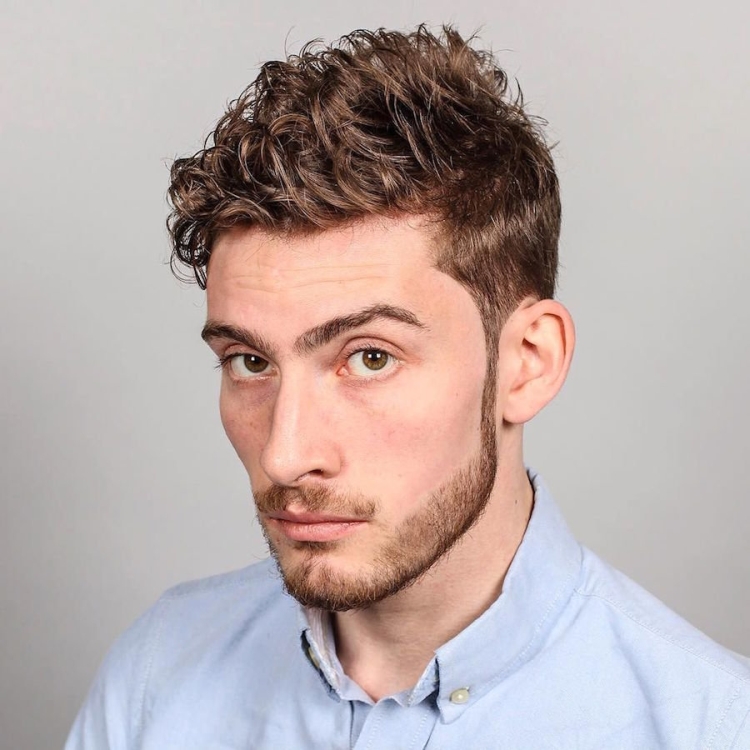 Coupes de cheveux pour hommes pour cheveux bouclés